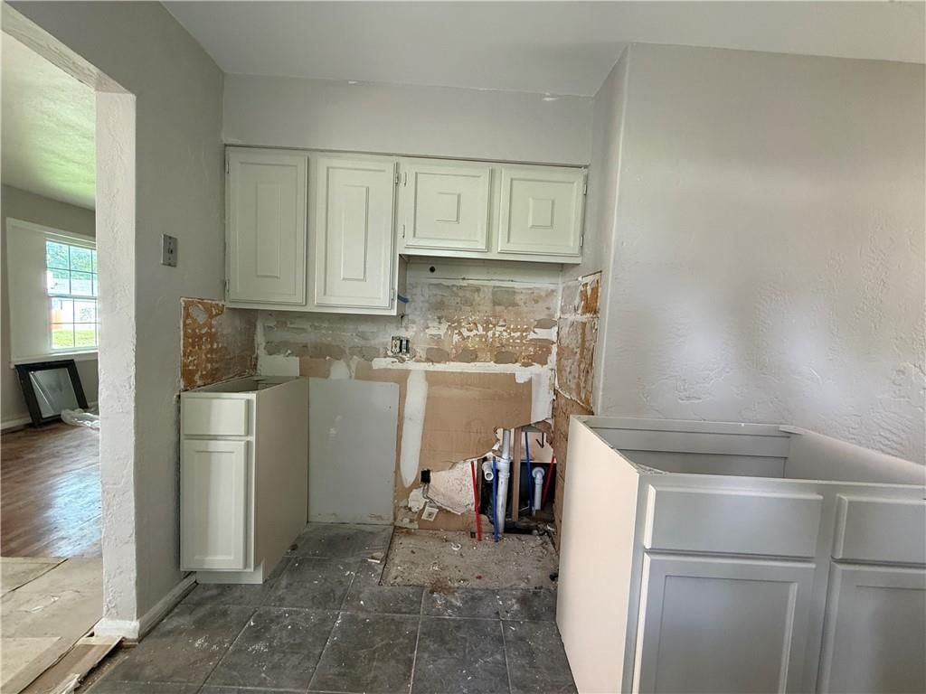 4423 Mission Road — photo 15