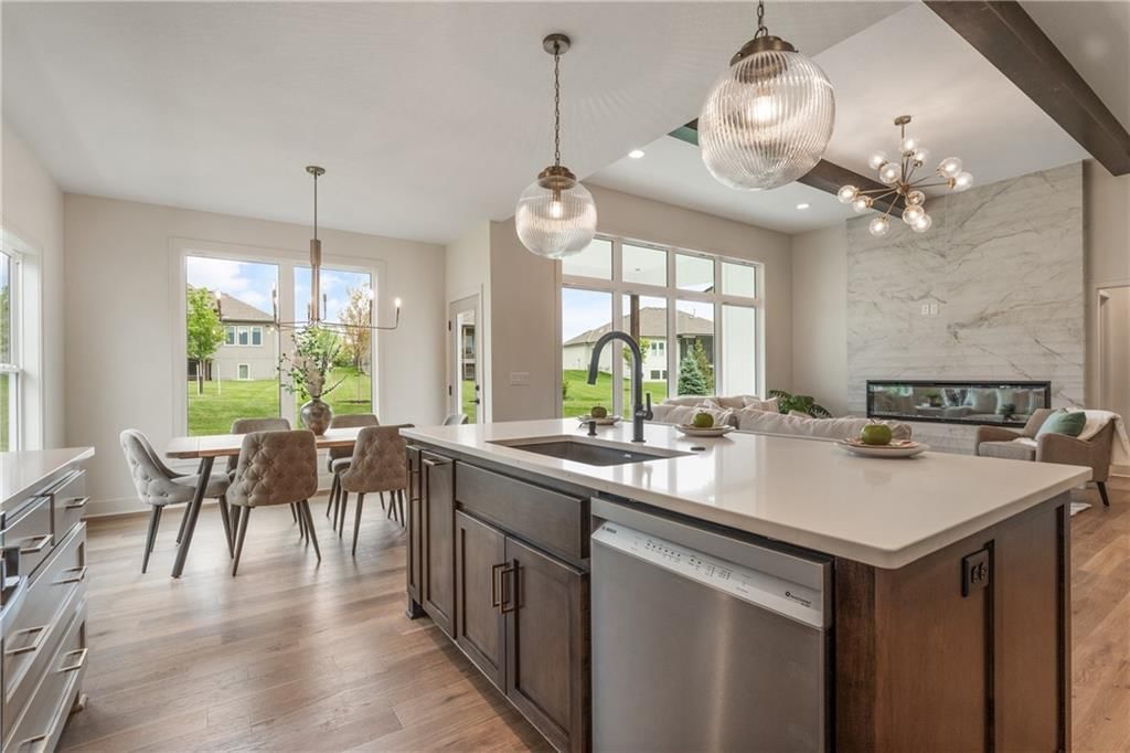 4073 NE Chapel Manor Drive — photo 15