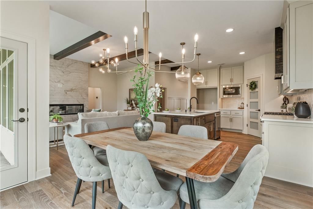 4073 NE Chapel Manor Drive — photo 17