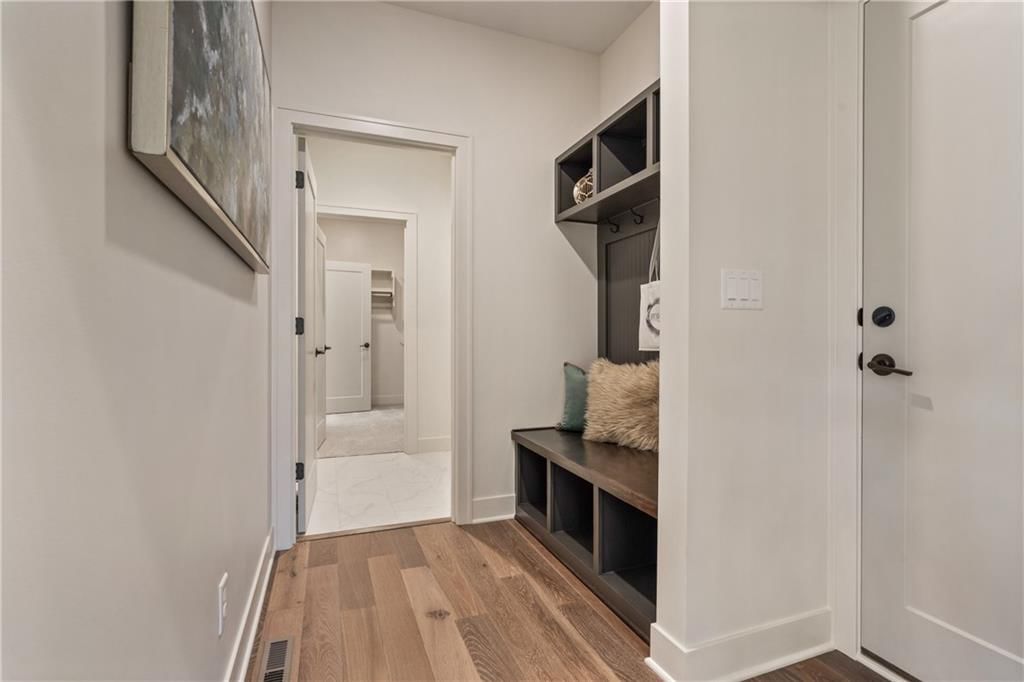 4073 NE Chapel Manor Drive — photo 21