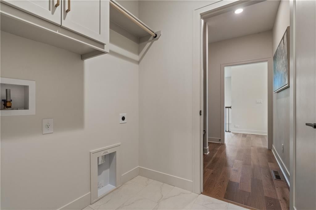 4073 NE Chapel Manor Drive — photo 23