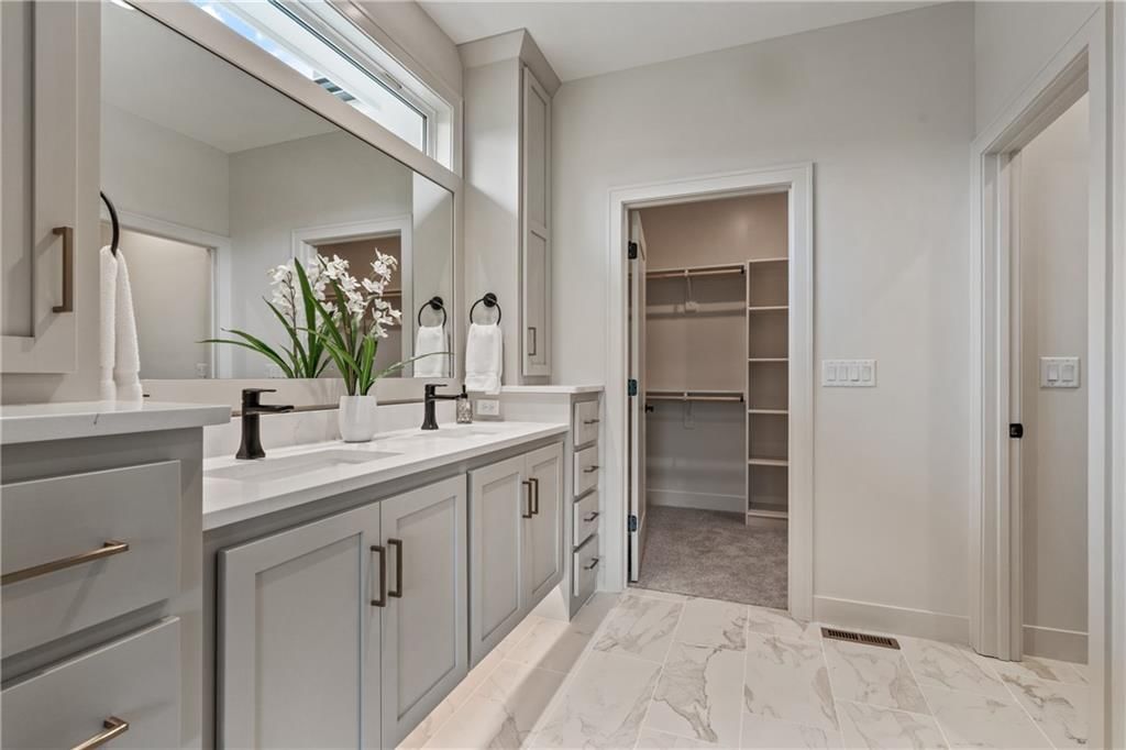 4073 NE Chapel Manor Drive — photo 28