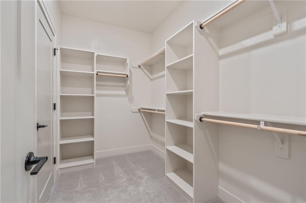 4073 NE Chapel Manor Drive — photo 33