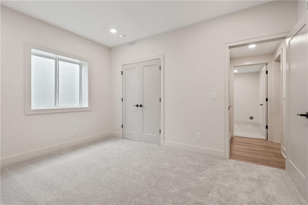 4073 NE Chapel Manor Drive — photo 46