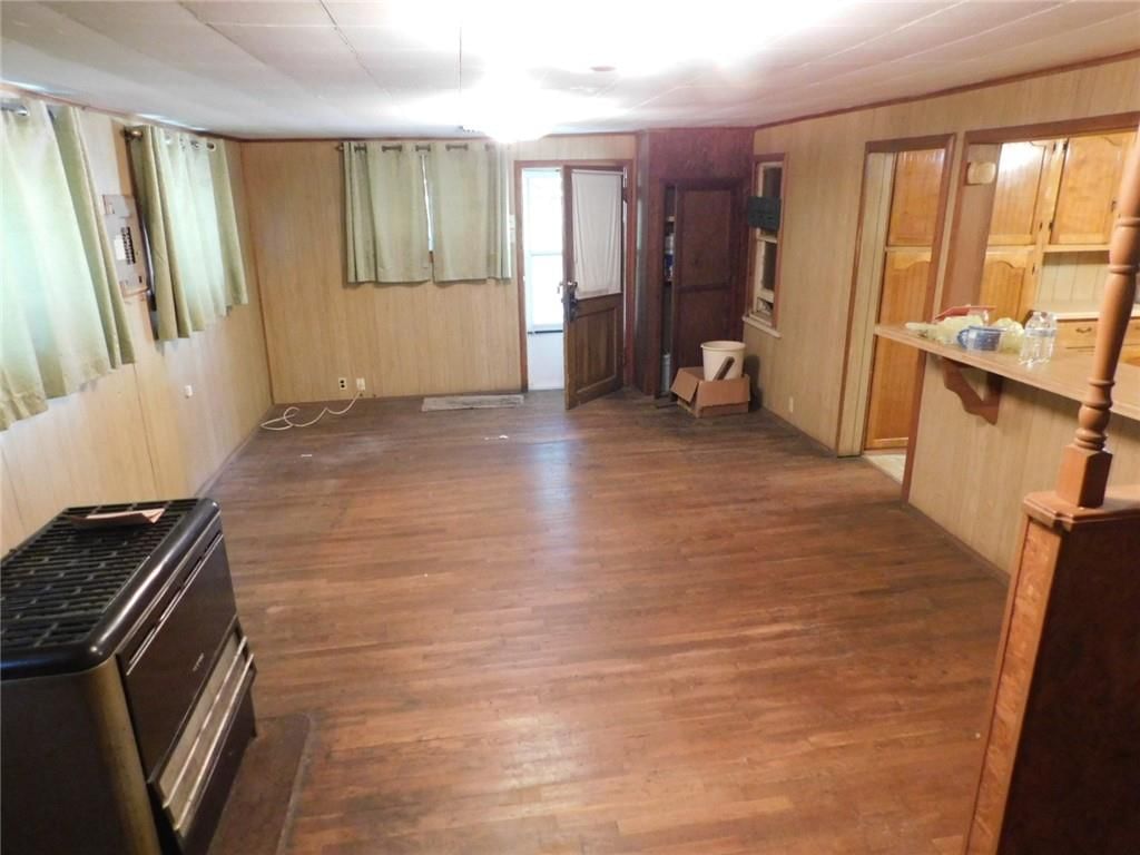 702 W Larch Street — photo 5