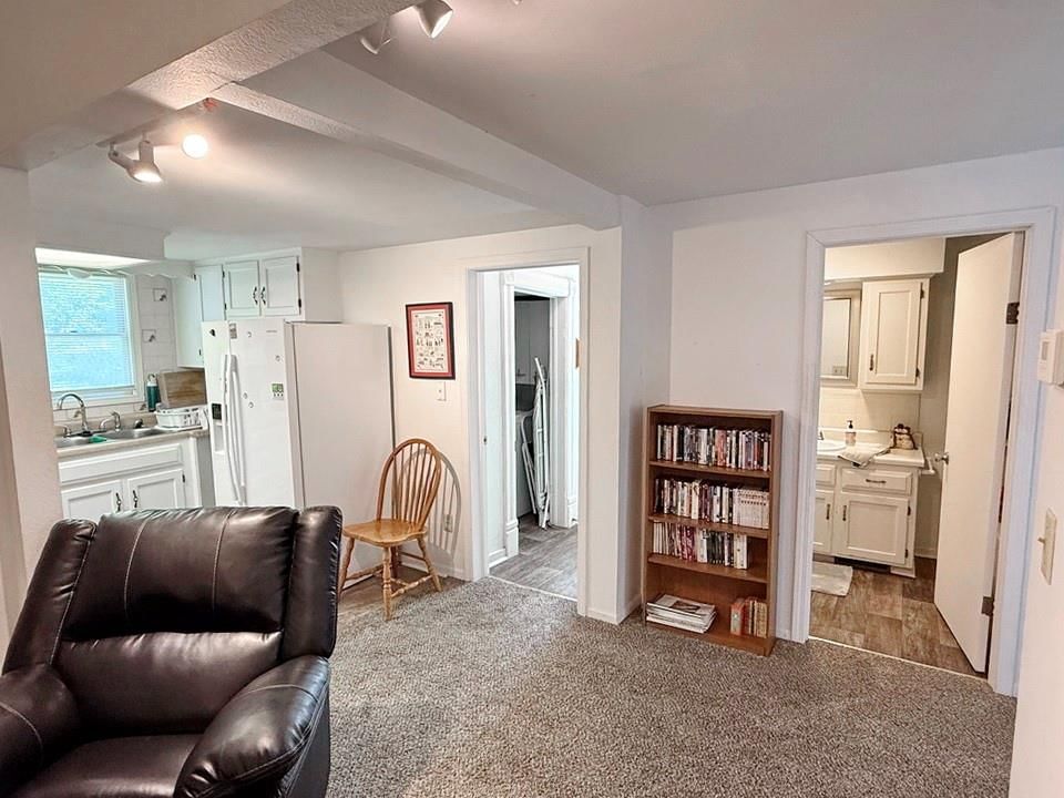 628 W Arch Street — photo 6