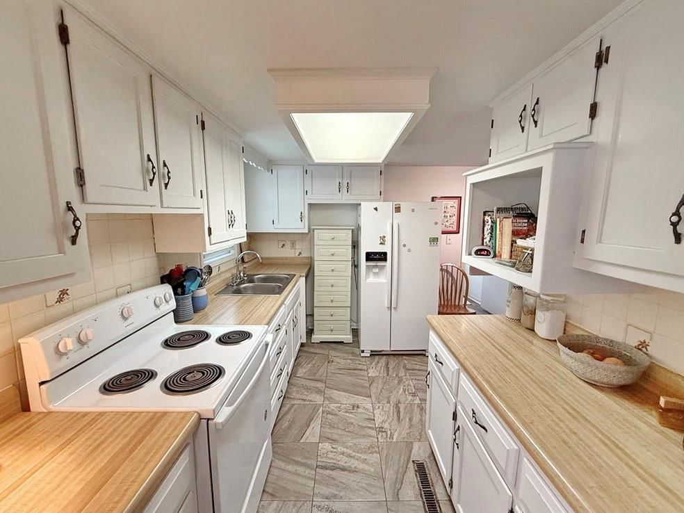628 W Arch Street — photo 7