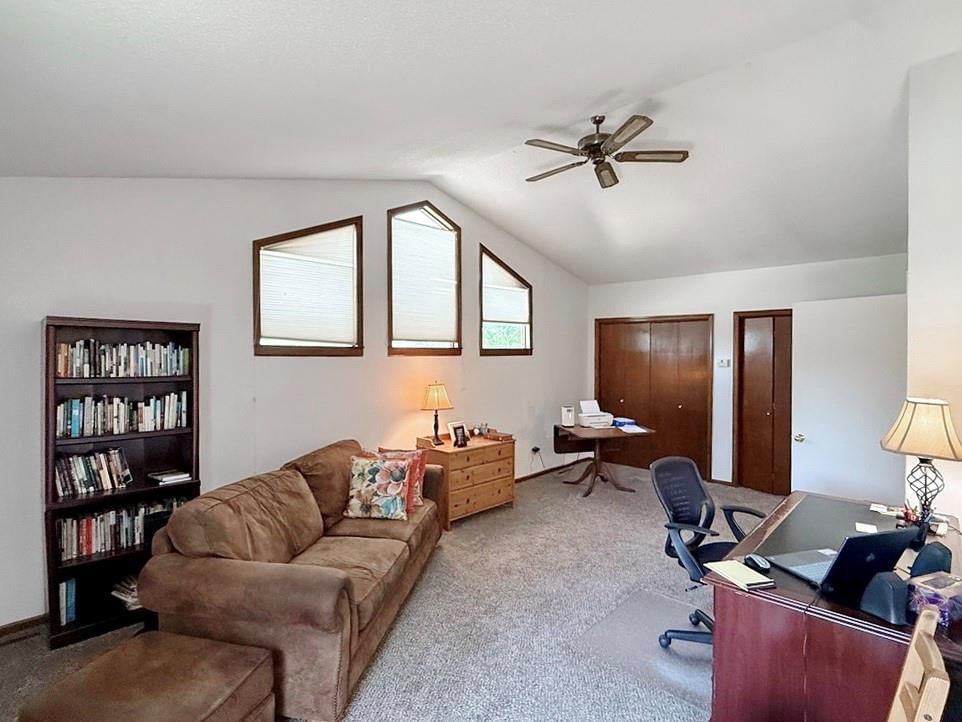 628 W Arch Street — photo 19