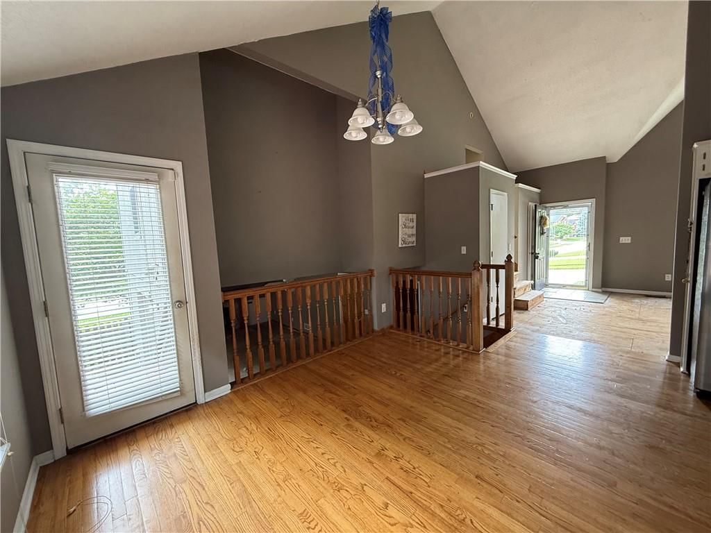 1500 NE Bronze Drive — photo 4