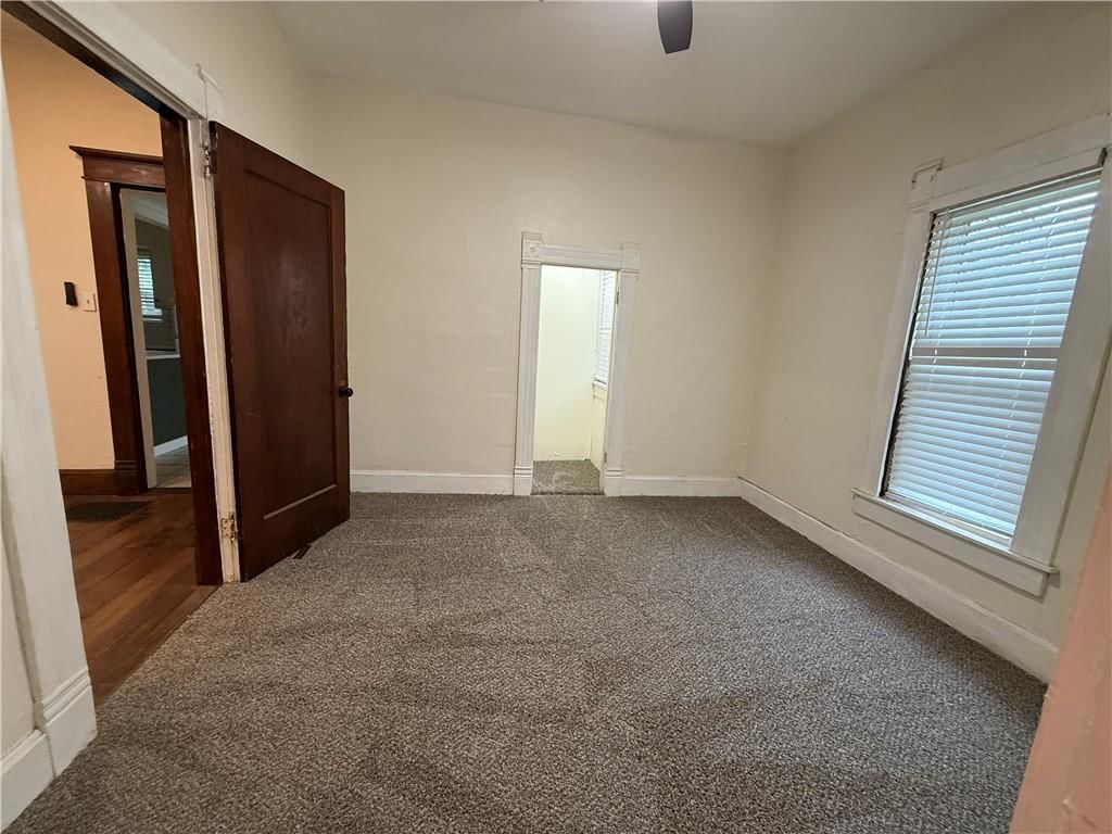 602 N Catalpa Street — photo 8