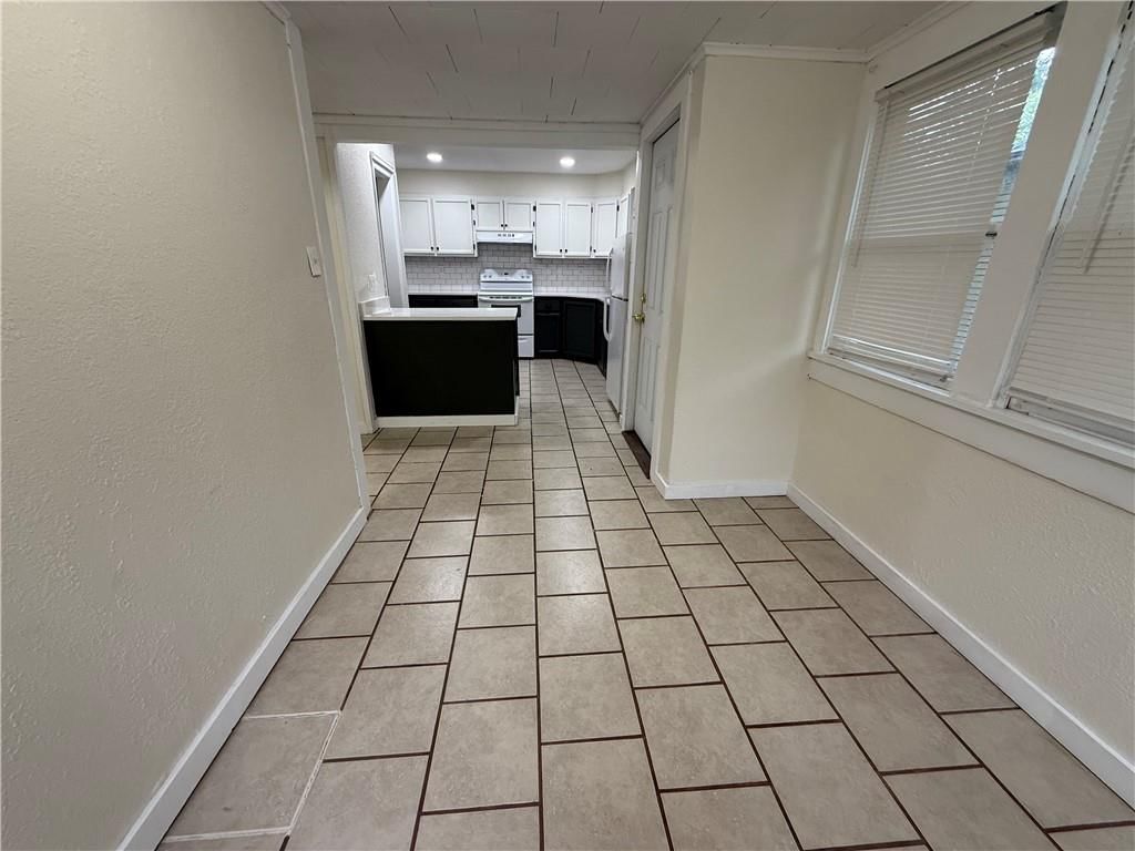602 N Catalpa Street — photo 14