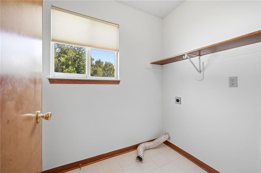 907 N 92nd Street — photo 15