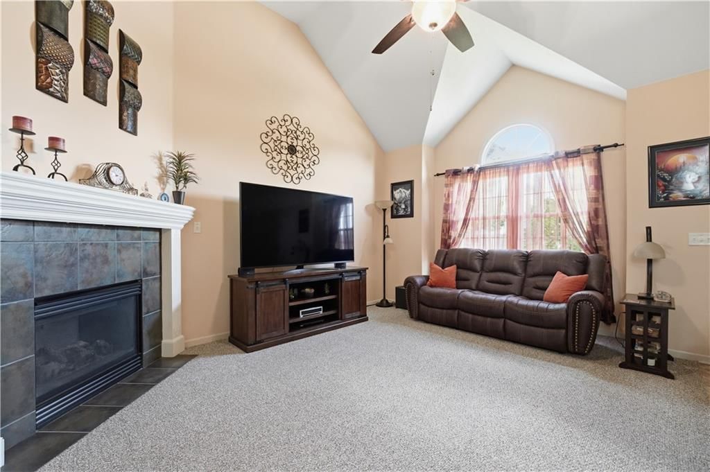1404 Fox Run Trail — photo 4