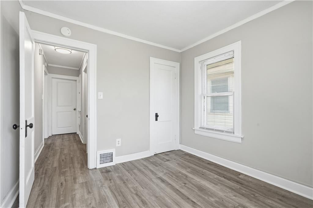 5423 Wabash Avenue — photo 12
