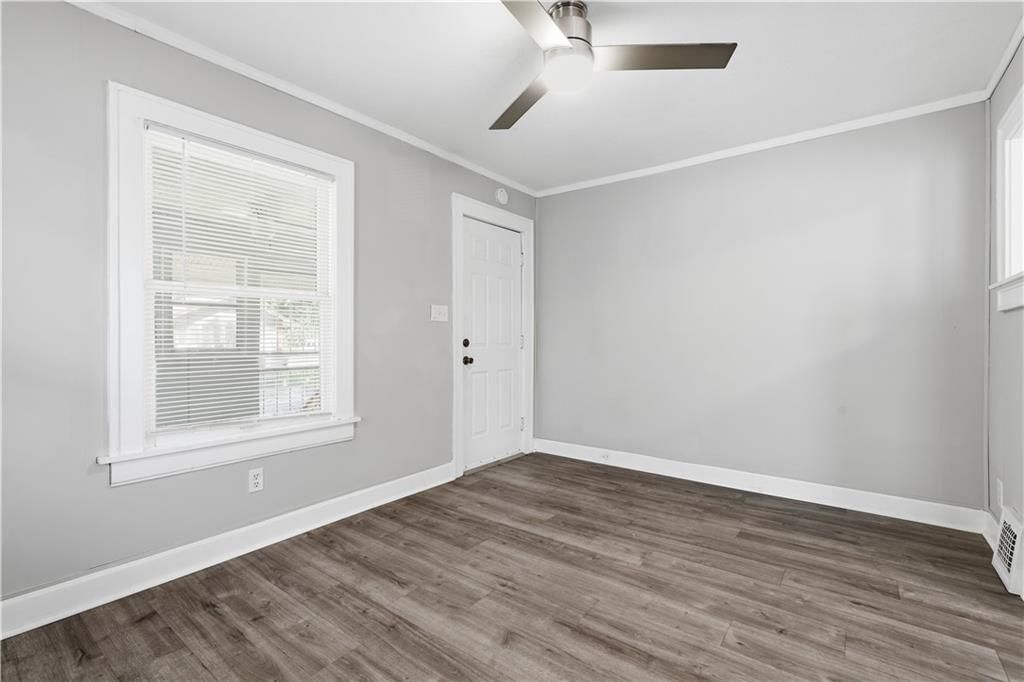 5423 Wabash Avenue — photo 19