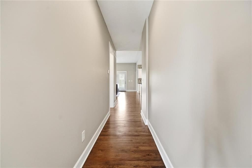 Photo 16 of 51 - 9402 N Bradford Avenue, Kansas City, MO 64154