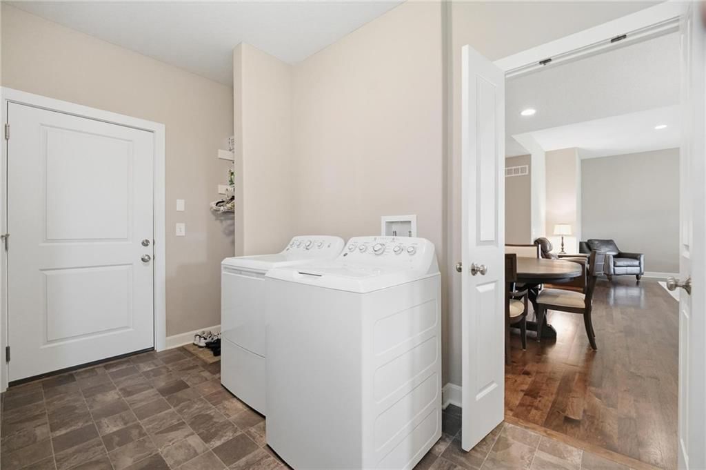 Photo 26 of 51 - 9402 N Bradford Avenue, Kansas City, MO 64154