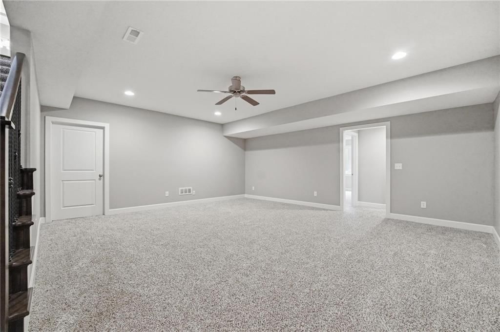 Photo 30 of 51 - 9402 N Bradford Avenue, Kansas City, MO 64154