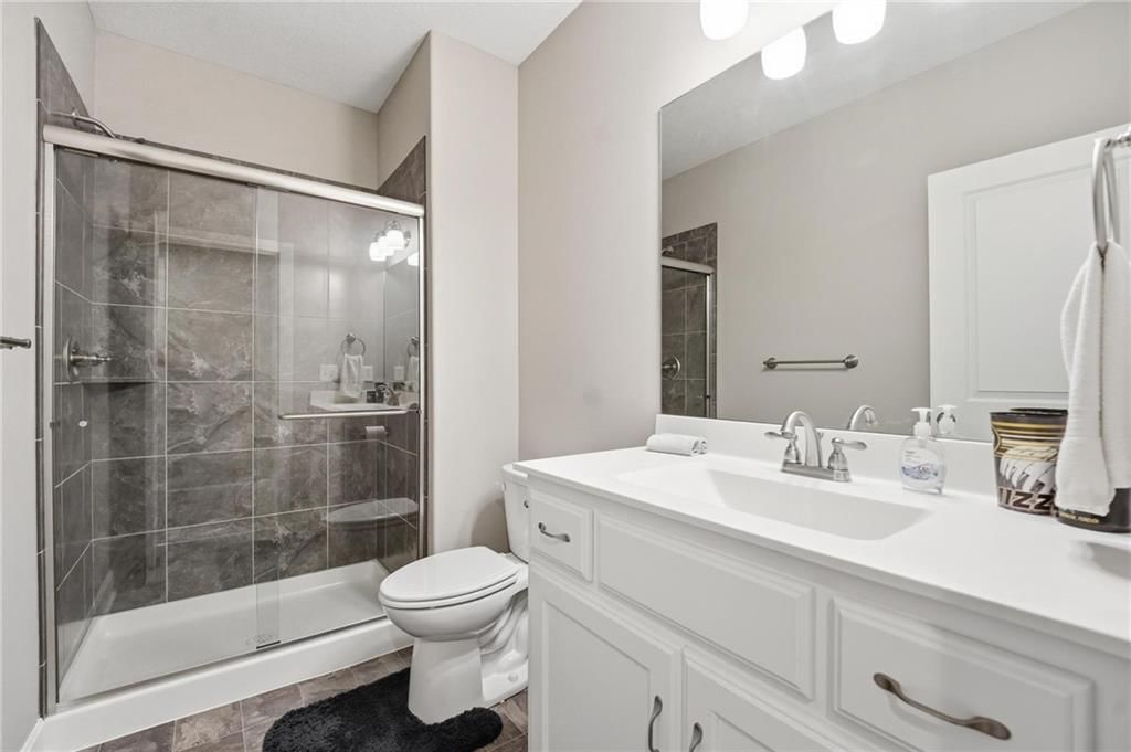 Photo 33 of 51 - 9402 N Bradford Avenue, Kansas City, MO 64154