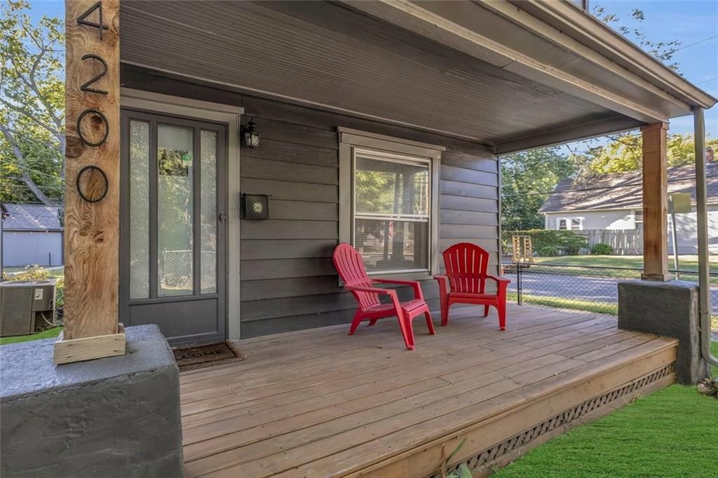 4202 Bell Street — photo 3