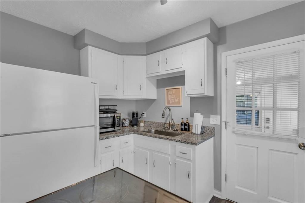 4202 Bell Street — photo 5