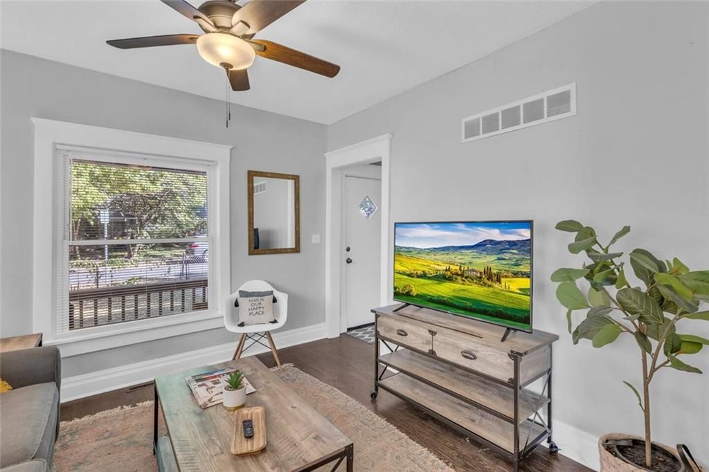 4202 Bell Street — photo 22