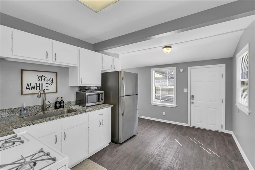 4202 Bell Street — photo 28
