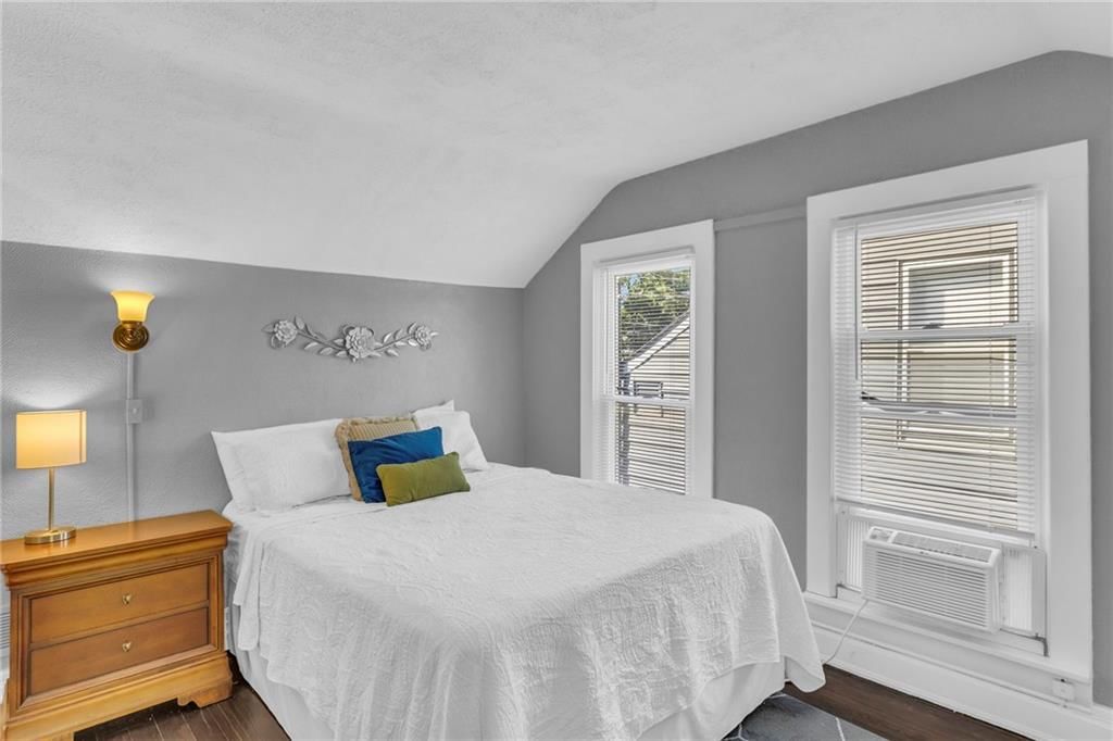 4202 Bell Street — photo 41