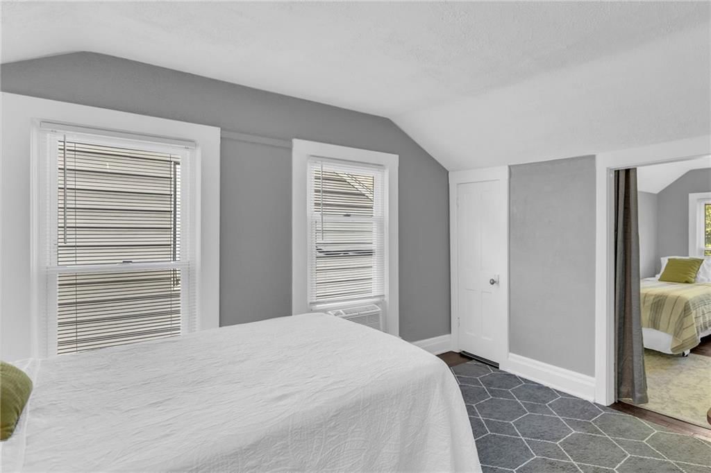 4202 Bell Street — photo 42