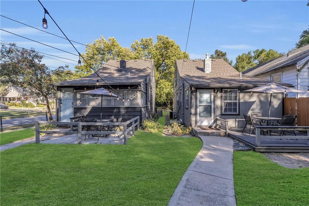 4202 Bell Street — photo 49