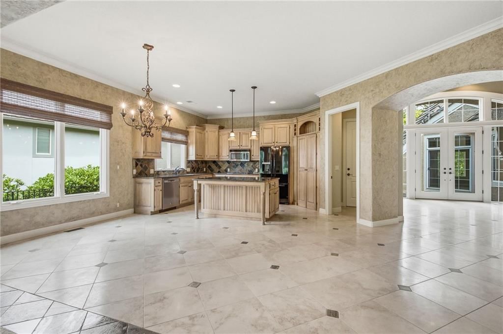 15212 Fontana Street — photo 11