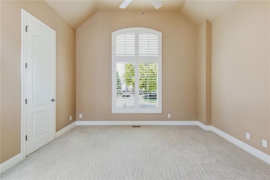 15212 Fontana Street — photo 24