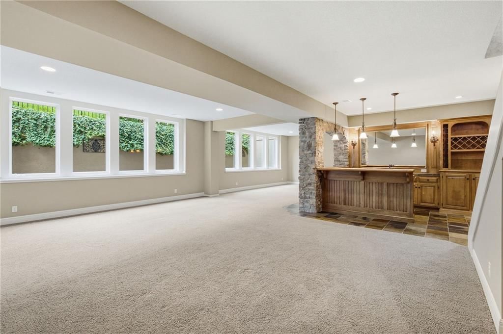 15212 Fontana Street — photo 32