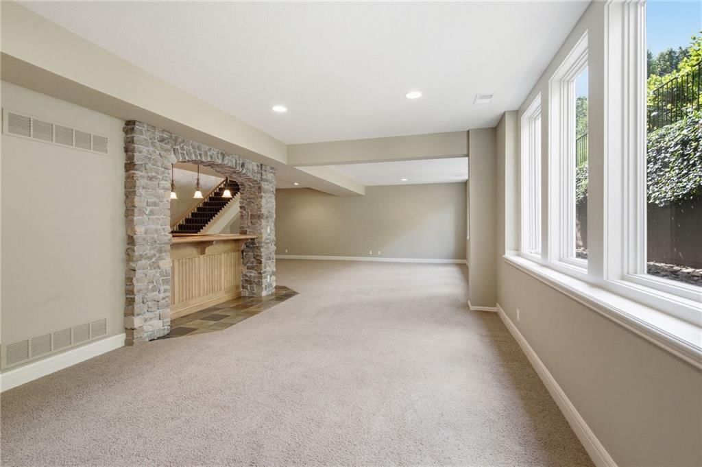 15212 Fontana Street — photo 38