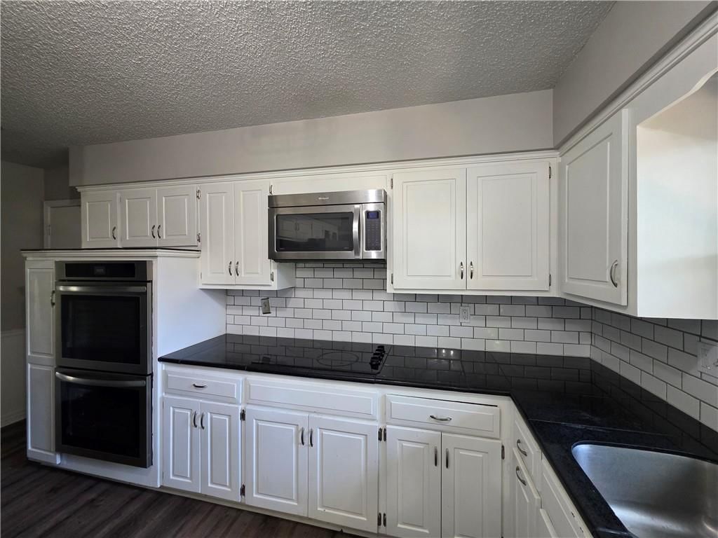 12618 W 69th Street — photo 13