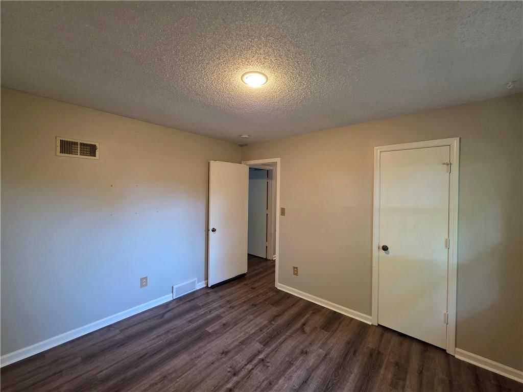 12618 W 69th Street — photo 26