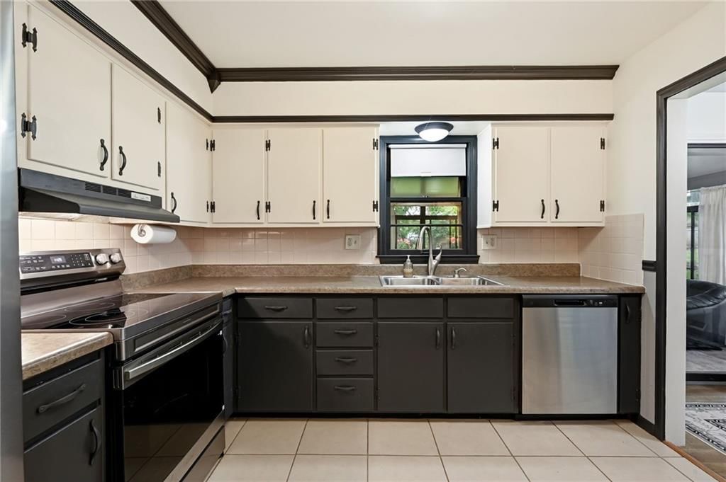 12709 E Silver Lane — photo 8