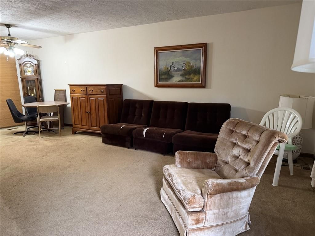 10719 N McGee Street — photo 4