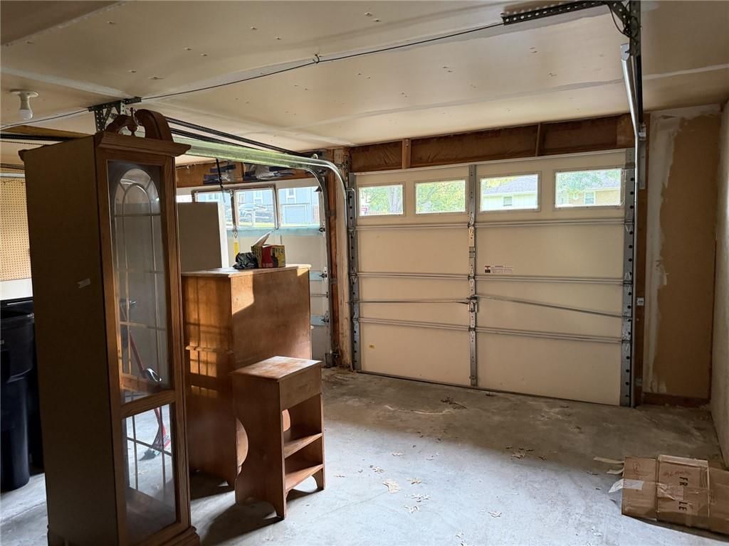 10719 N McGee Street — photo 21