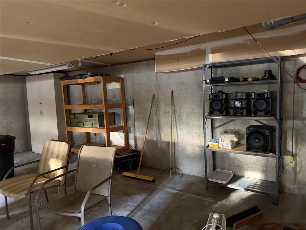 10719 N McGee Street — photo 22