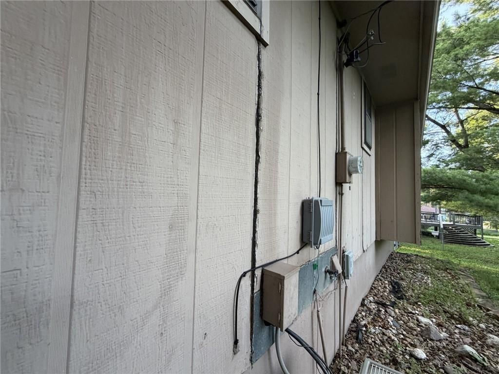 10719 N McGee Street — photo 36