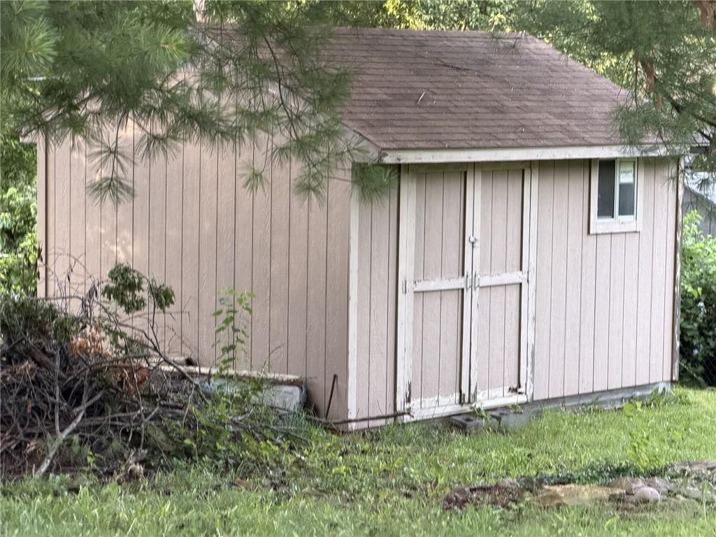 10719 N McGee Street — photo 38