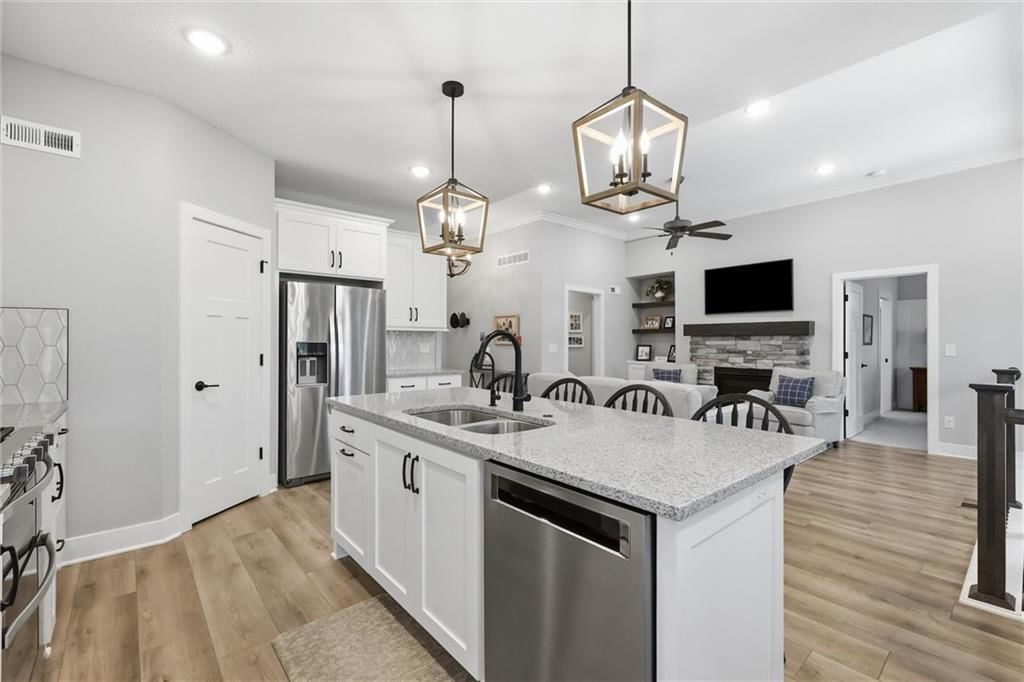 34486 W 84th Terrace — photo 12
