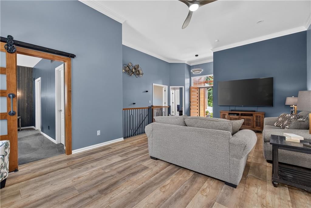 1084 W Cothrell Street — photo 8