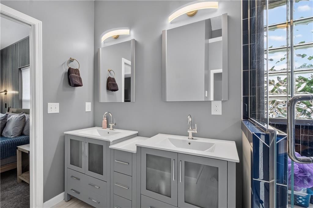 1084 W Cothrell Street — photo 17