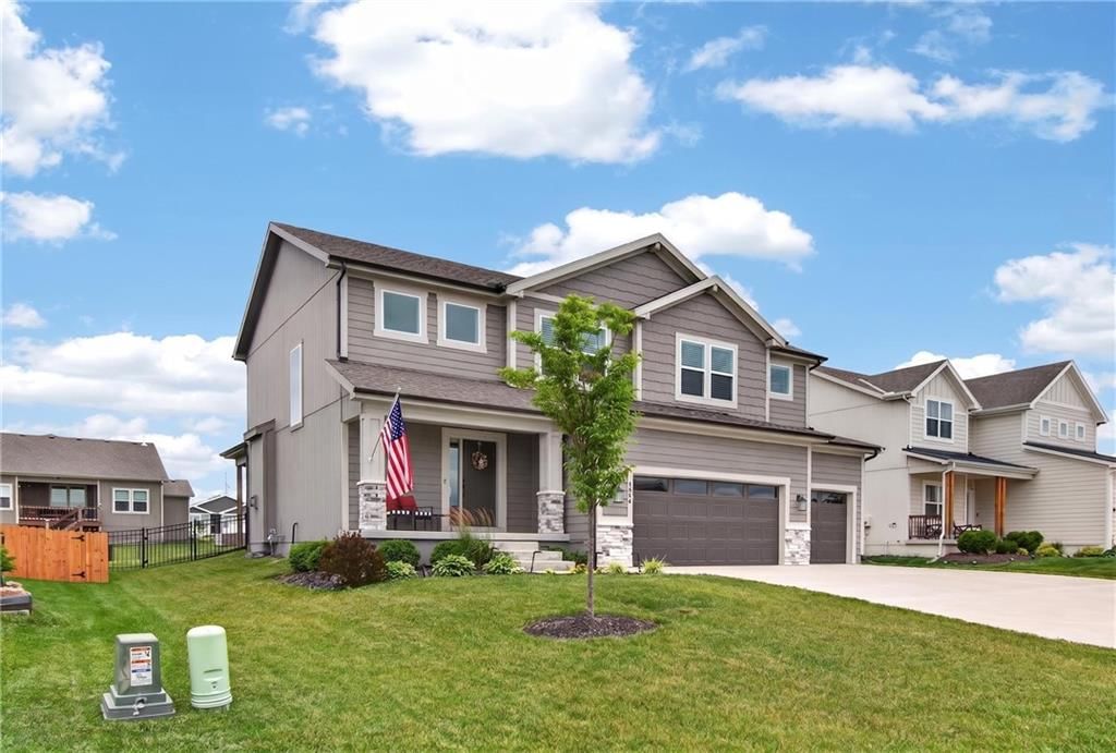4404 SW Grindstone Circle — photo 2