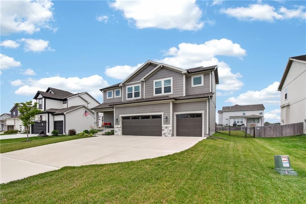 4404 SW Grindstone Circle — photo 3