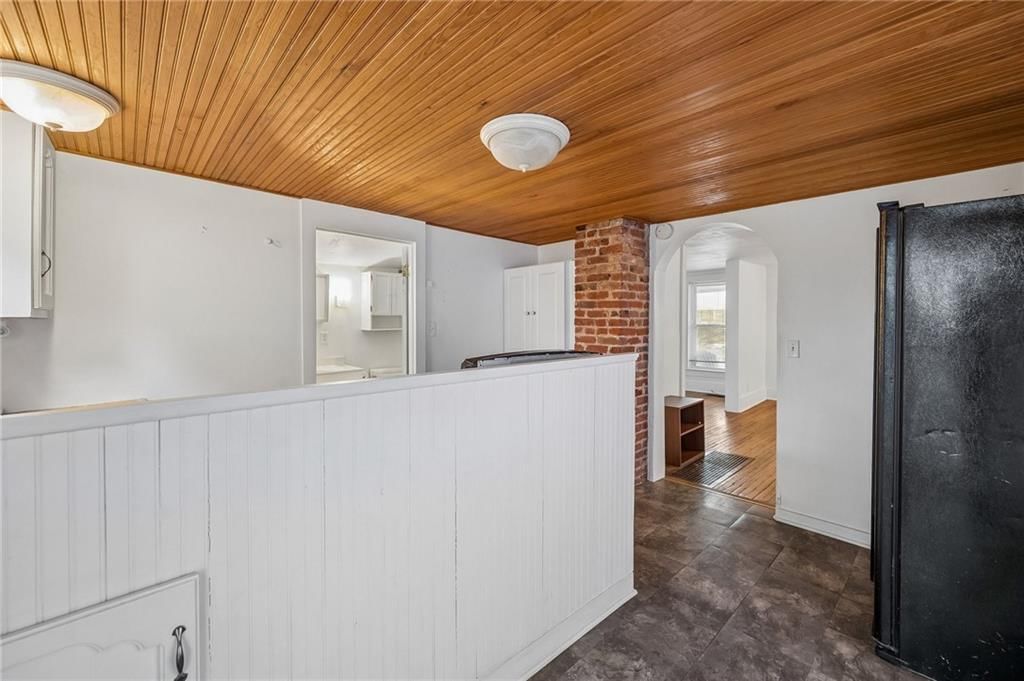 2516 Charlotte Street — photo 13