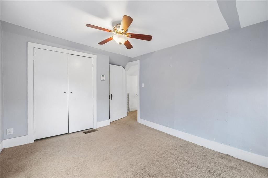 2516 Charlotte Street — photo 17