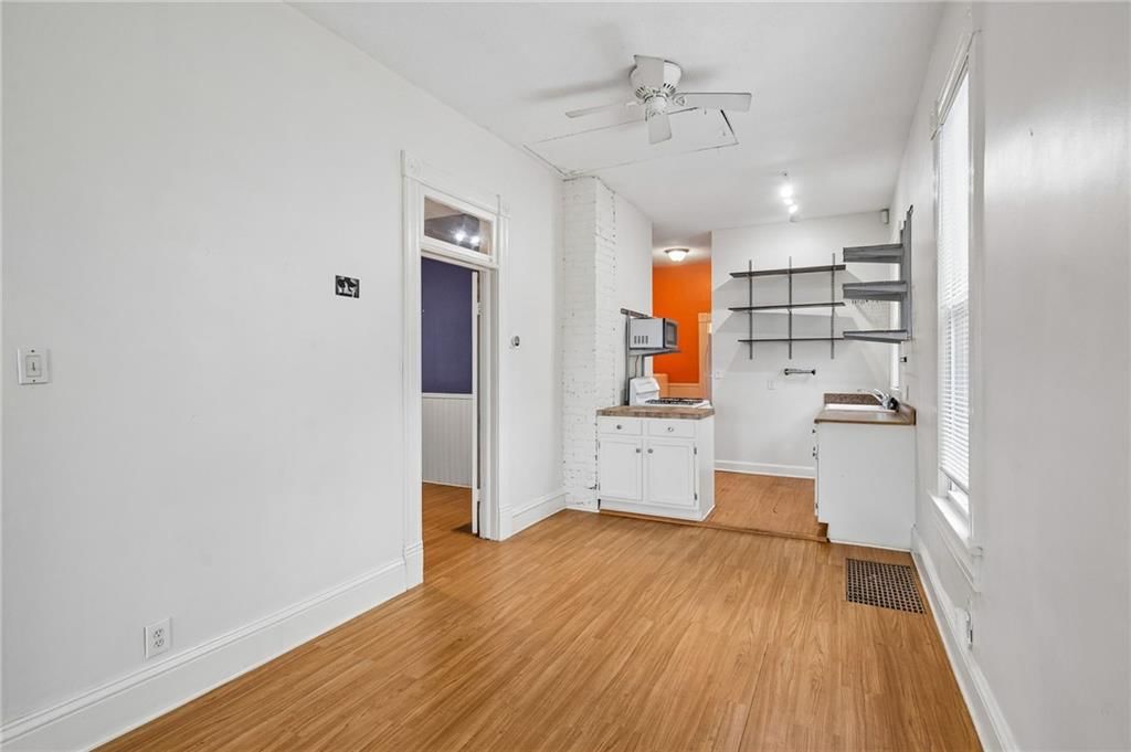 2518 Charlotte Street — photo 14